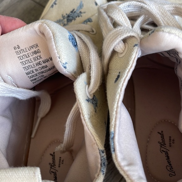 Universal Thread High top - Picture 6 of 8